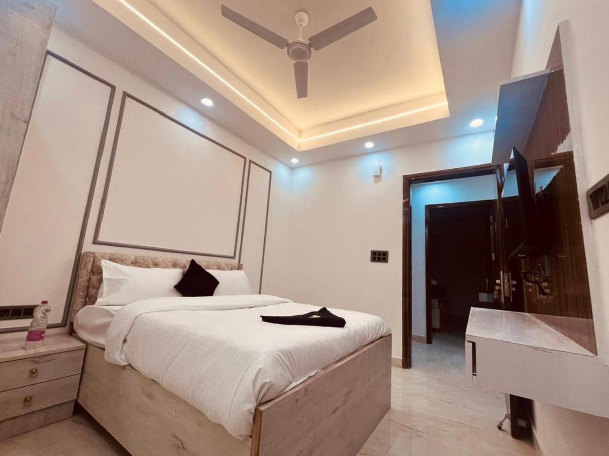 Hotel Neon Tower New Delhi Ruang foto