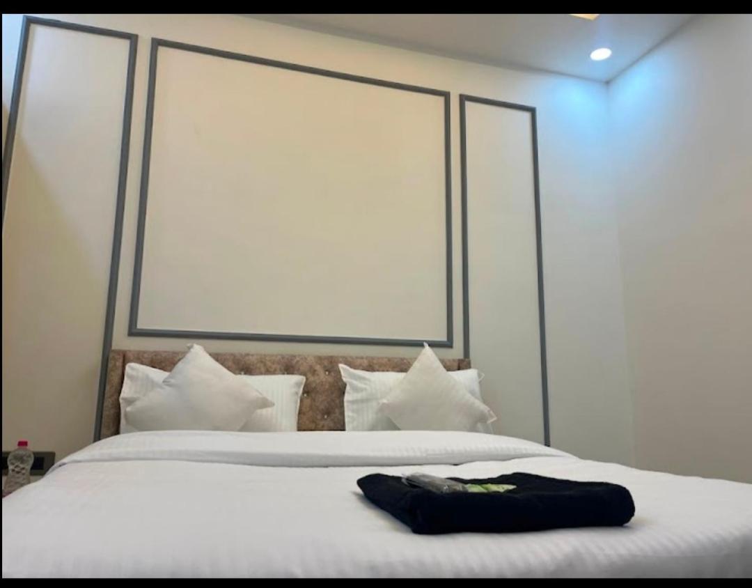 Hotel Neon Tower New Delhi Ruang foto